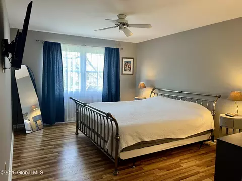 Bedroom - 3 Timber Ln, Glenmont, NY 12077 photo 3 of 7