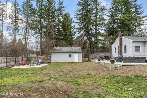 Exterior - 148 Wemple Rd, Glenmont, NY 12077 photo 6 of 7