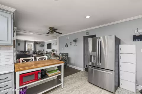 Kitchen - 148 Wemple Rd, Glenmont, NY 12077 photo 6 of 6