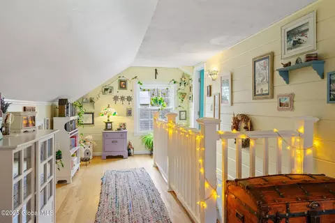 Entry Way - 11 Maple Ter, Delmar, NY 12054 photo 8 of 8