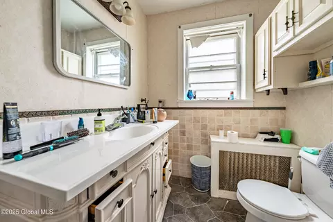 200 2nd Ave, Troy, NY 12180 photo 17