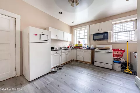 200 2nd Ave, Troy, NY 12180 photo 21