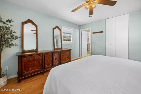 55 Montrose Dr, Delmar, NY 12054 photo 18