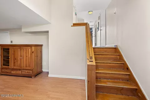 55 Montrose Dr, Delmar, NY 12054 photo 11
