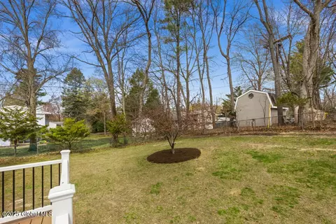 55 Montrose Dr, Delmar, NY 12054 photo 30