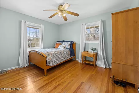 55 Montrose Dr, Delmar, NY 12054 photo 23