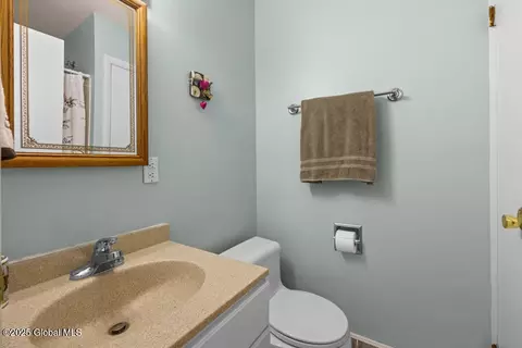 55 Montrose Dr, Delmar, NY 12054 photo 26