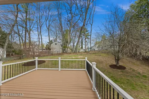 55 Montrose Dr, Delmar, NY 12054 photo 29