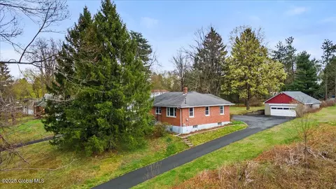 265 N Greenbush Rd, Troy, NY 12180