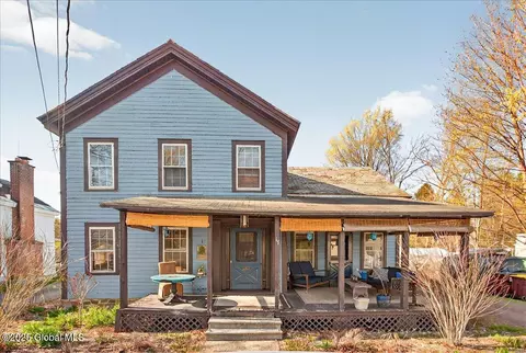 17 Nichol St, Salem, NY 12865