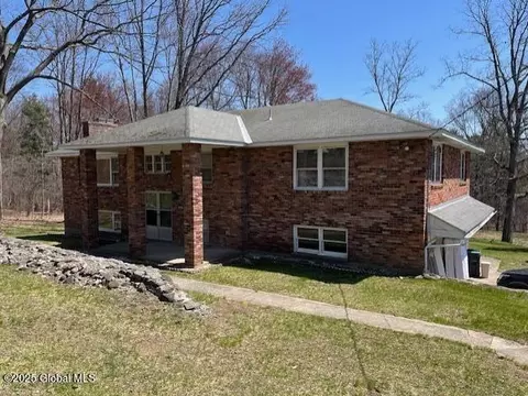 163 Droms Rd, Glenville, NY 12302 photo 2