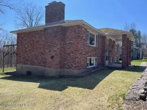 163 Droms Rd, Glenville, NY 12302 photo 4