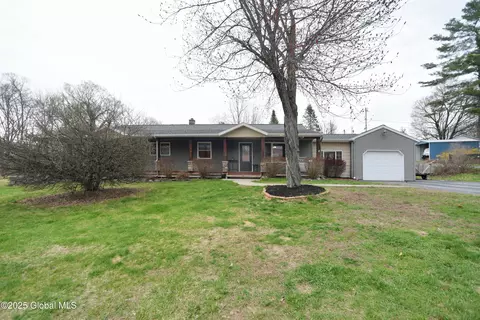 99 Lemont Ave, Corinth, NY 12822