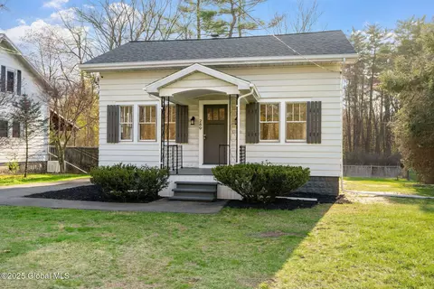 289 Elsmere Ave, Delmar, NY 12054