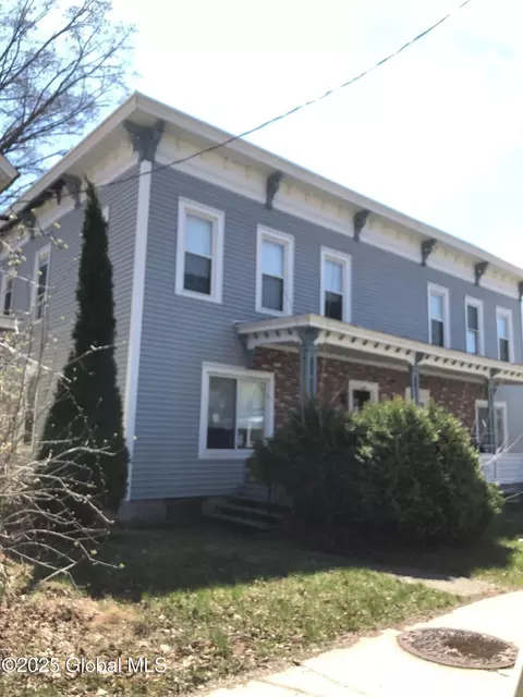 40-42 Hill St, Greenwich, NY 12834