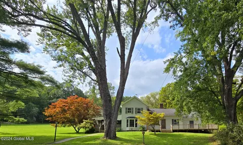 257 Saybrook Valley Rd, Medusa, NY 12120