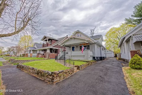 1146 Keyes Ave, Schenectady, NY 12309 photo 3
