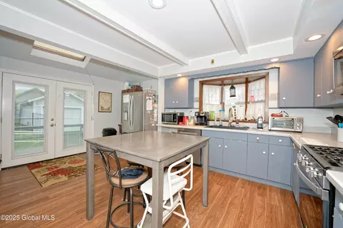 1146 Keyes Ave, Schenectady, NY 12309 photo 17