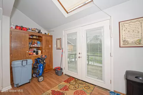 1146 Keyes Ave, Schenectady, NY 12309 photo 21