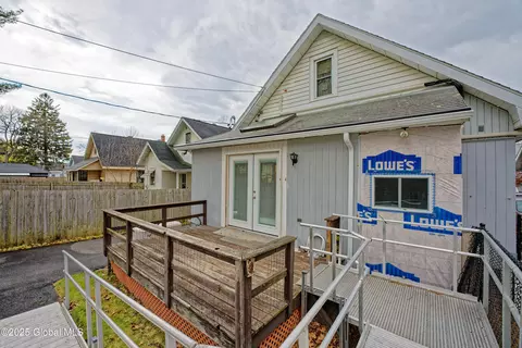 1146 Keyes Ave, Schenectady, NY 12309 photo 8