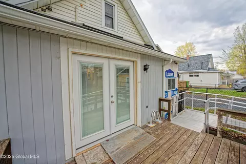 1146 Keyes Ave, Schenectady, NY 12309 photo 6