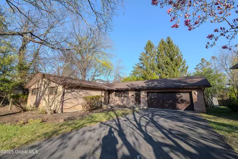 16 Prospect Ter, Albany, NY 12208