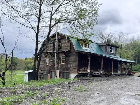 515 County Route 49, Salem, NY 12865