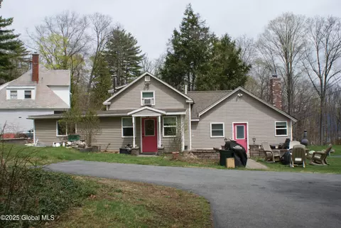 17 Sagamore St, Lake George, NY 12845