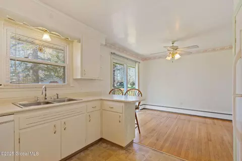 2781 Maida Ln, Schenectady, NY 12306 photo 12