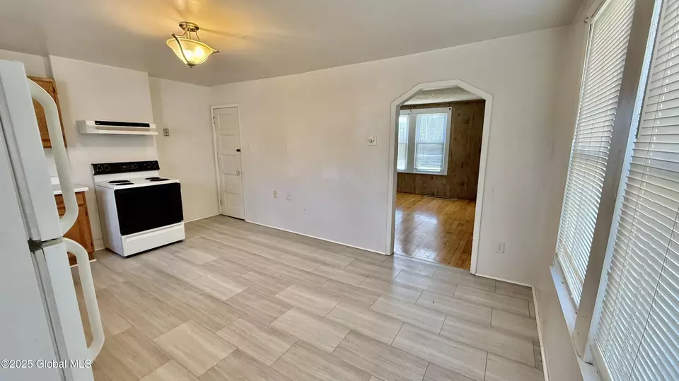 Other - 3 Hayes Pl, Amsterdam, NY 12010 photo 3 of 8