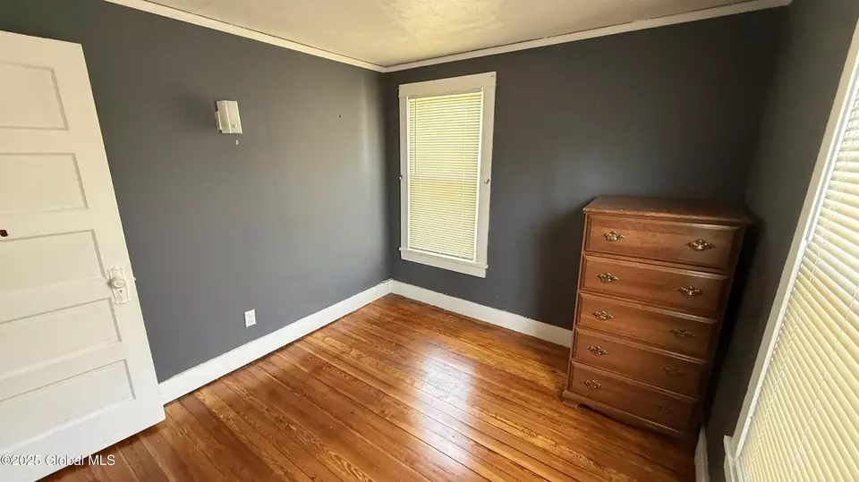 Bedroom - 3 Hayes Pl, Amsterdam, NY 12010 photo 1 of 3