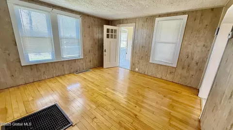 Living - 3 Hayes Pl, Amsterdam, NY 12010 photo 1 of 3