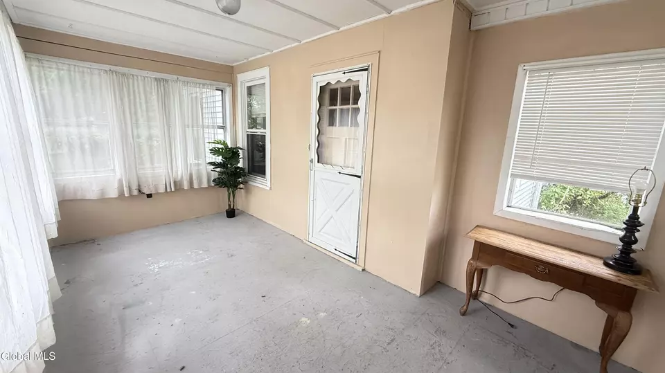 Exterior - 3 Hayes Pl, Amsterdam, NY 12010 photo 2 of 3