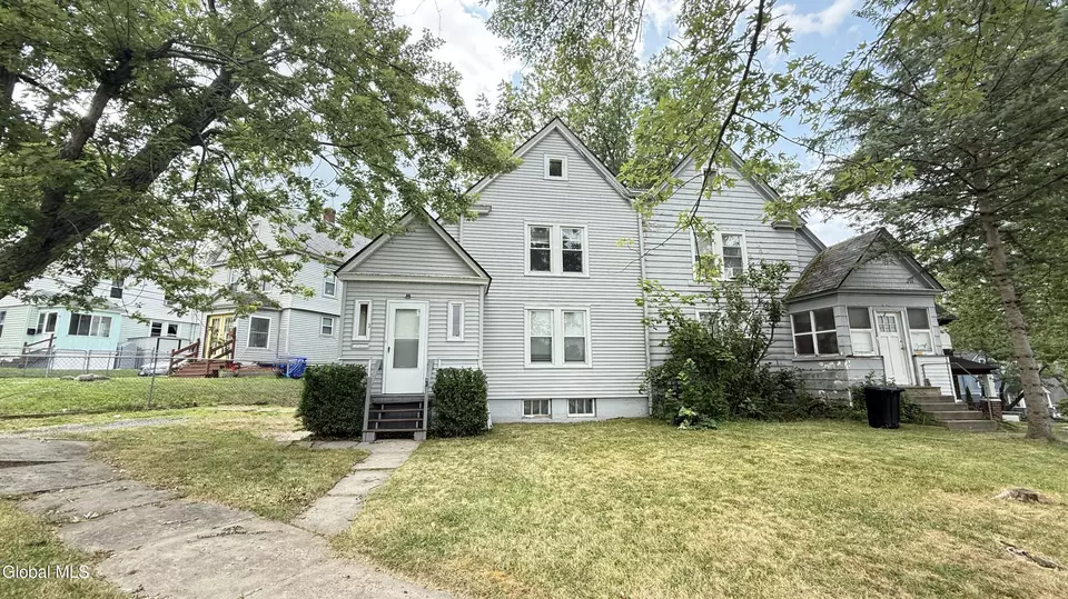 Other - 3 Hayes Pl, Amsterdam, NY 12010 photo 1 of 8