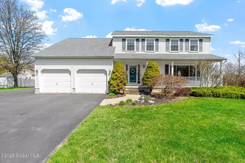 3 Sheldon Dr, Ballston Lake, NY 12019