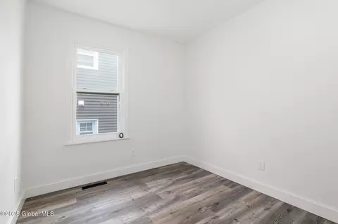 Bedroom - 623 Seneca St, Schenectady, NY 12308 photo 3 of 6