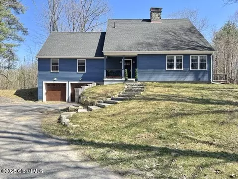 119 Kropp Rd, Westerlo, NY 12193