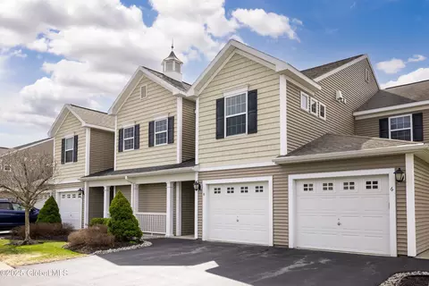 8 Treasures Pl, Queensbury, NY 12804
