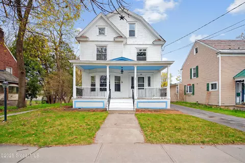 302 Ridge St, Glens Falls, NY 12801