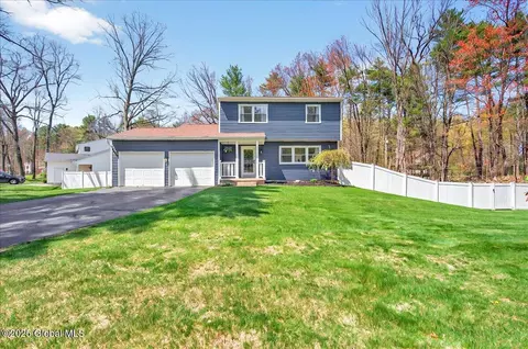 64 Rip Van Ln, Saratoga Springs, NY 12866
