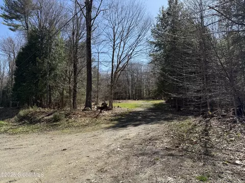 339 Military Rd, Edinburg, NY 12134