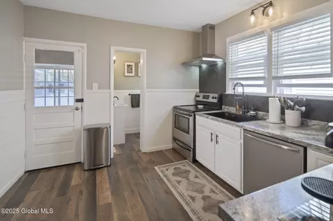 Kitchen - 1051 Keyes Ave, Schenectady, NY 12309 photo 3 of 3