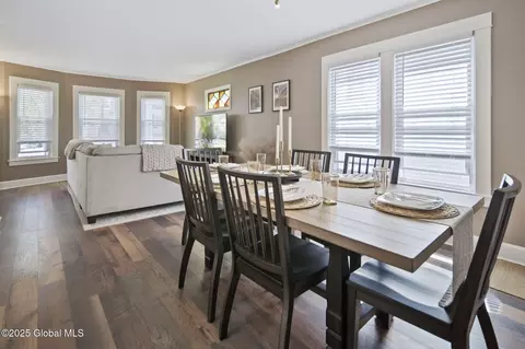 Dining - 1051 Keyes Ave, Schenectady, NY 12309 photo 1 of 2
