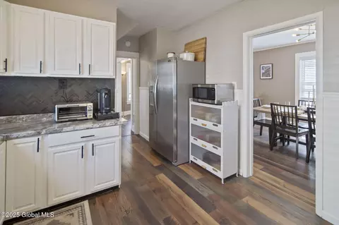 Kitchen - 1051 Keyes Ave, Schenectady, NY 12309 photo 1 of 3