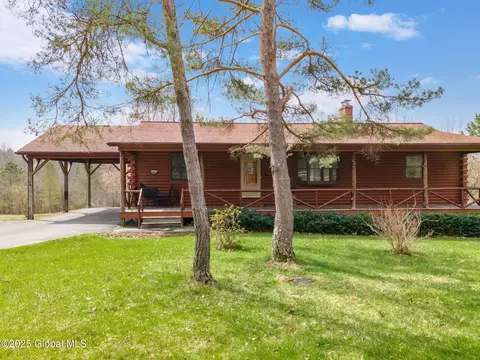 11235 Mariaville Rd, Pattersonville, NY 12137
