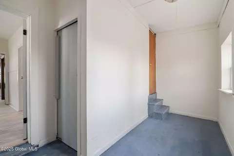 Entry Way - 5 Barney St, Schenectady, NY 12307 photo 3 of 10