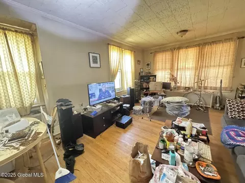 36 Northern Dr, Troy, NY 12182 photo 12