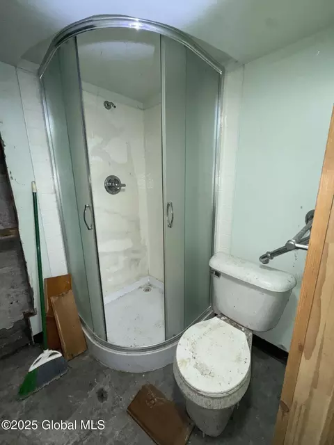 36 Northern Dr, Troy, NY 12182 photo 27