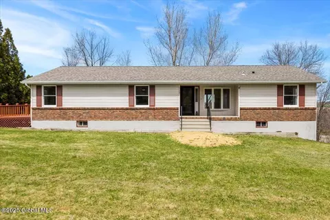 113 Archer Dr, Cobleskill, NY 12043