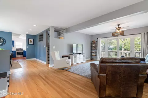 86 Elm Ave, Delmar, NY 12054 photo 9